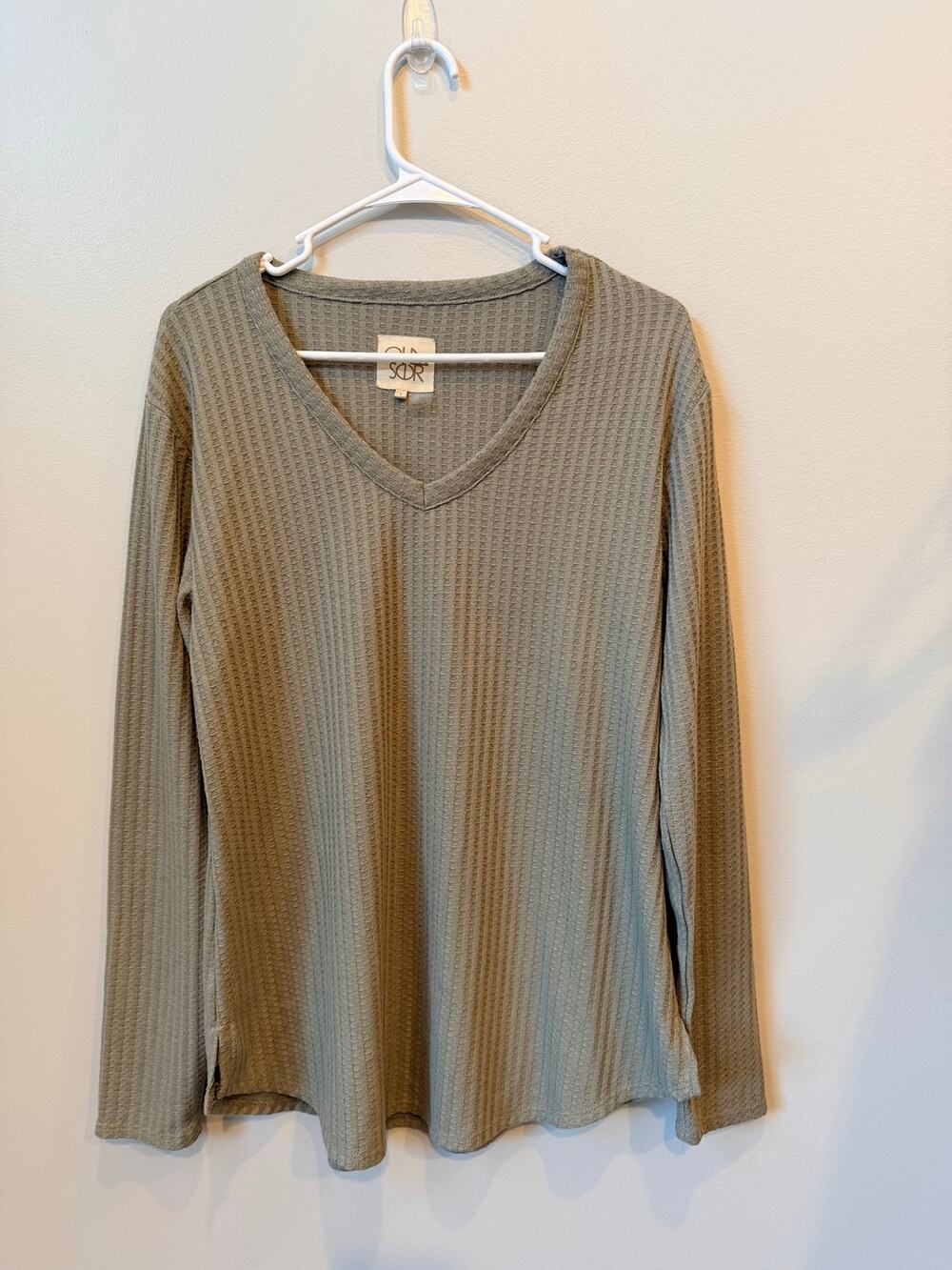 Chaser Sage Green Waffle Knit V-Neck Long Sleeve Thermal Top Lounge Shirt Sz L